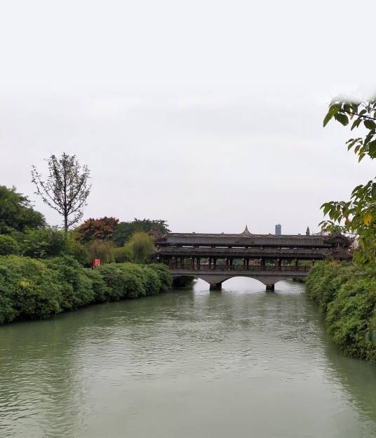 蒲阳河（长江支流岷江分水河道都江堰内江的极北干流）