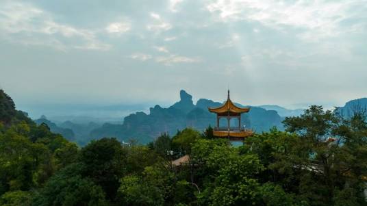 丹霞山（贵州盘县城关镇自然风景区）