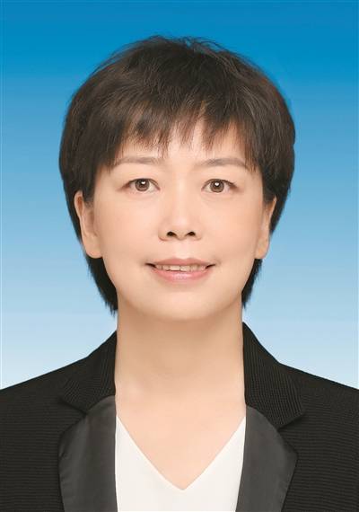 李静（四川省宜宾市委常委、组织部部长）