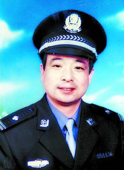 范党育（荣获全国优秀人民警察）