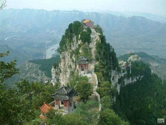 马鞍山（内蒙古赤峰市马鞍山）