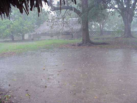 短时强降雨