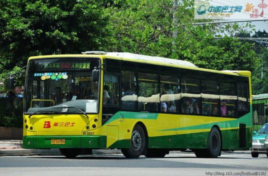 广州市公共汽车电车乘车守则