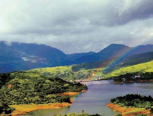 玉龙湖风景区（浙江温州玉龙湖风景区）