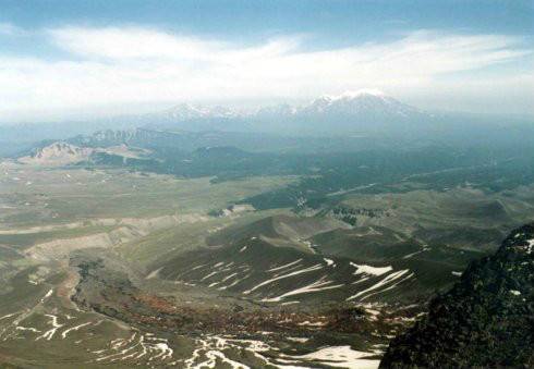 死亡谷（堪察加半岛的克罗诺基山区山谷）