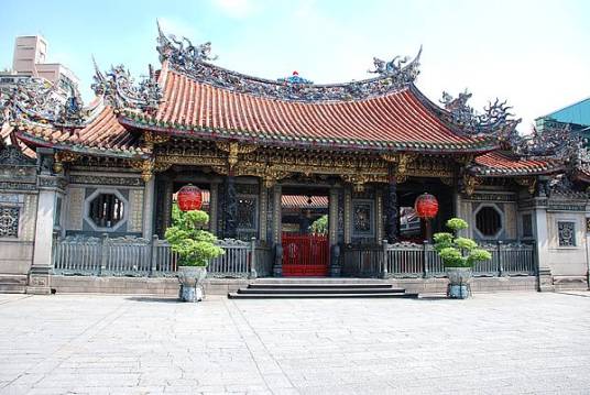 龙山寺（安徽省黄山市屯溪区寺庙）